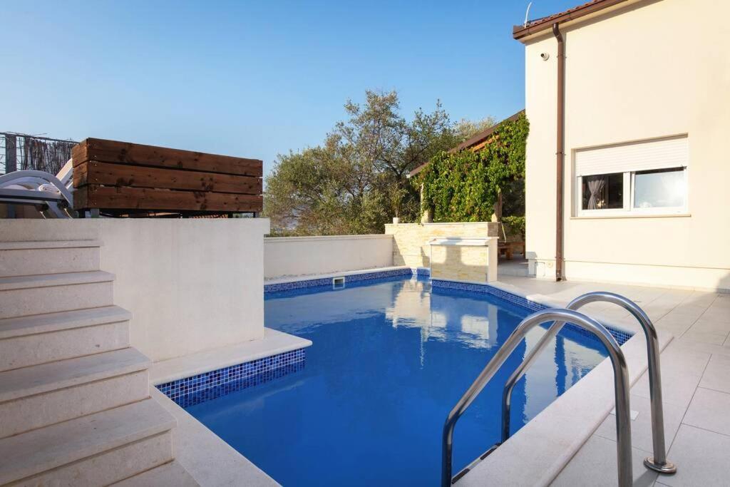 Villa Lipovac Trogir Exterior photo