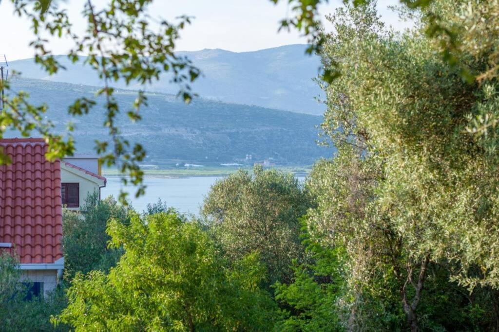 Villa Lipovac Trogir Exterior photo